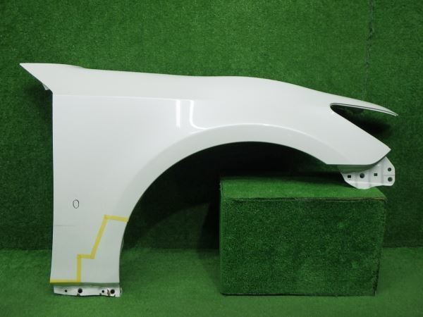 YP12930 クラウン アスリート 210系 右フェンダー GRS210/GRS211/GRS214/AWS210/AWS211/ARS210