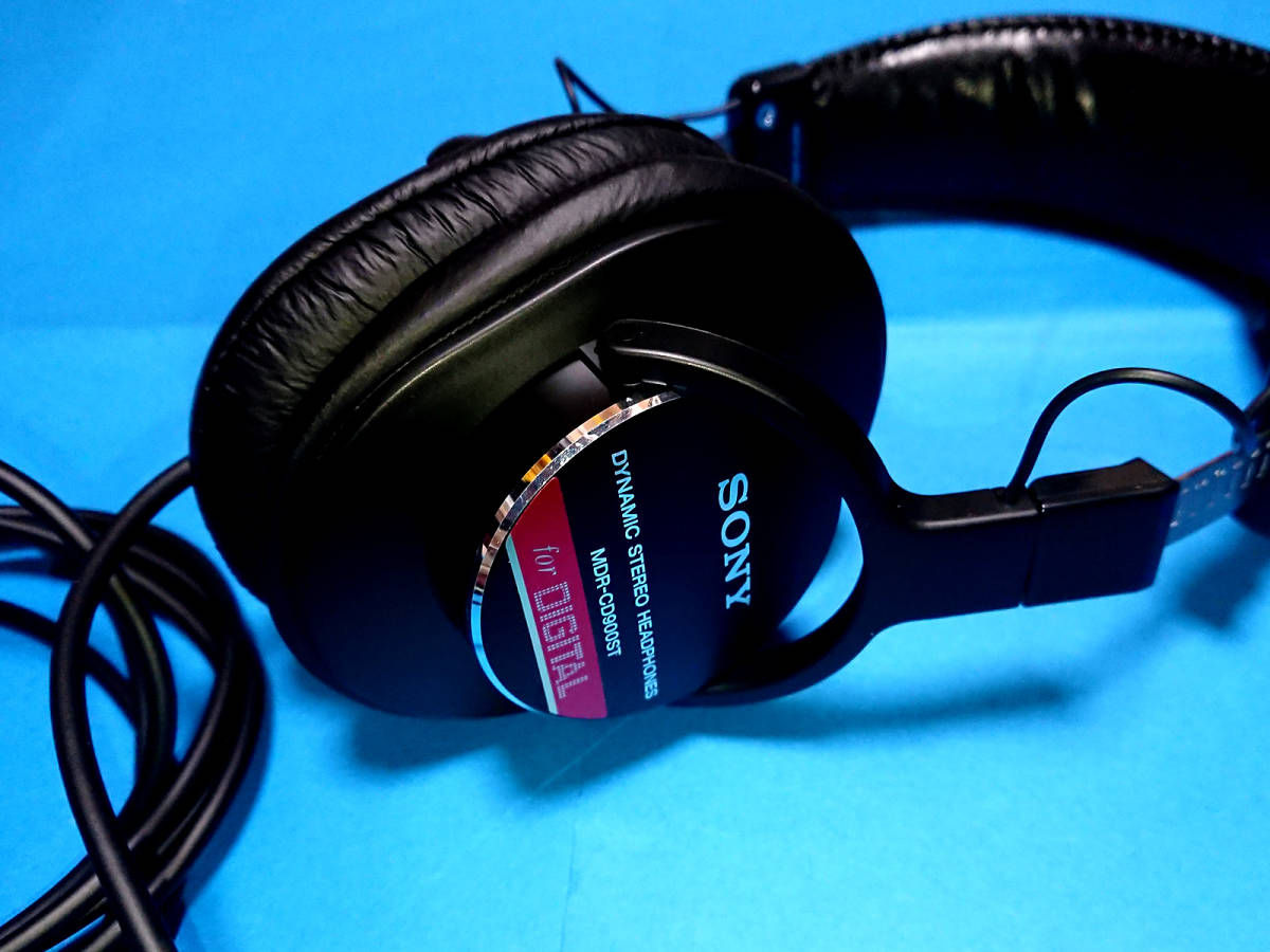 【送料無料】SONY MDR-CD900ST　ミニプラグ化　動作品　USED MDR-CD900ST SONY MDR-CD900STをステレオミニプラグ化！｜SOUNDMART モニターヘッドホン 美品 3.5mmステレオミニプラグ