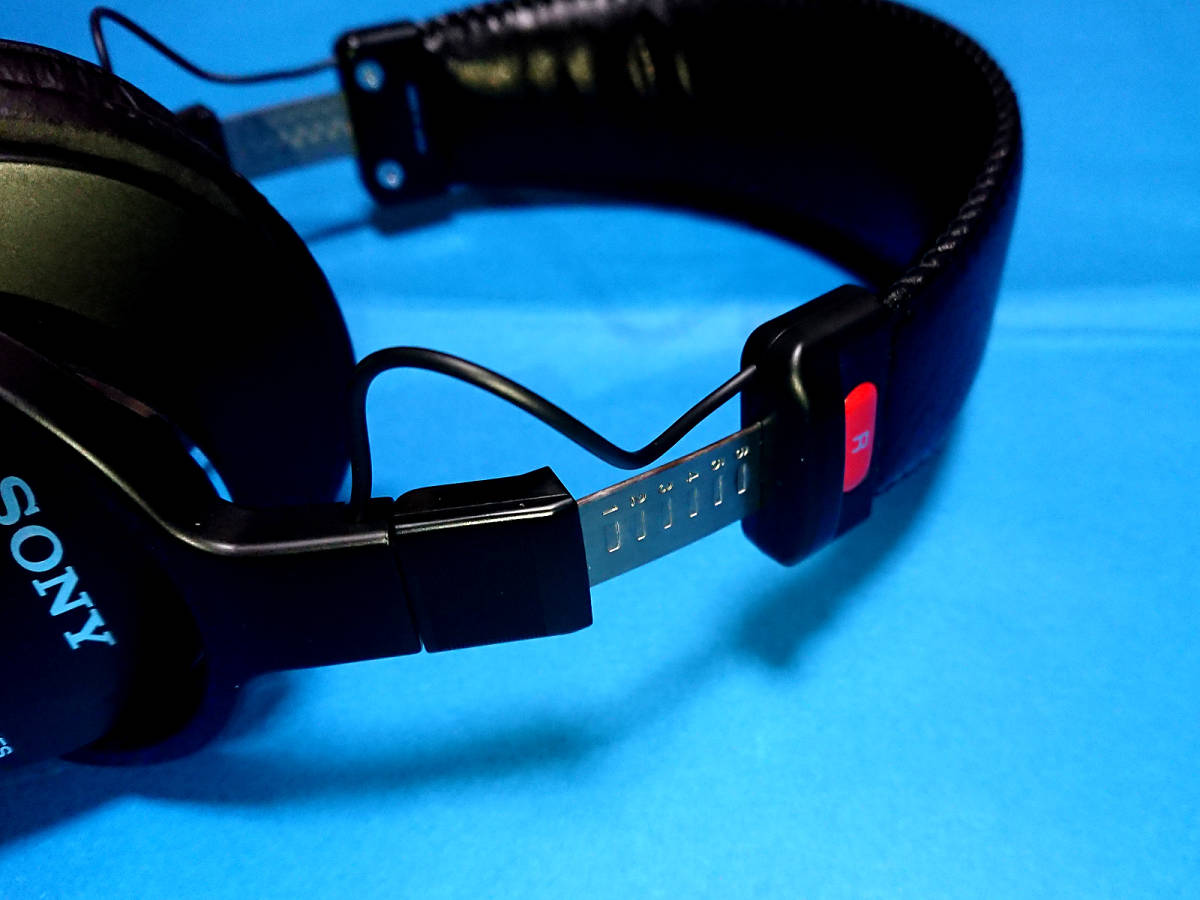【送料無料】SONY MDR-CD900ST　ミニプラグ化　動作品　USED MDR-CD900ST SONY MDR-CD900STをステレオミニプラグ化！｜SOUNDMART モニターヘッドホン 美品 3.5mmステレオミニプラグ