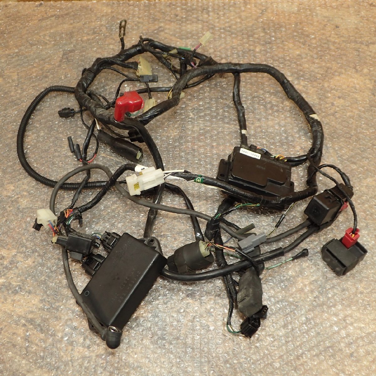 送料Mサイズ】Kawasaki ZRT20A-021*** ZRX1200S メインハーネス CDI