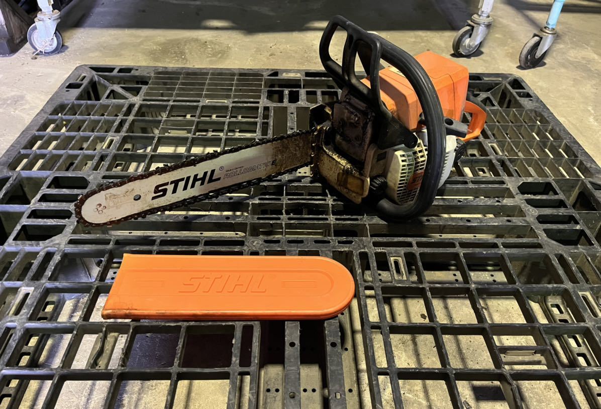 STIHL エンジンチェーンソー 023 ジャンク 動作未確認 カバー付属