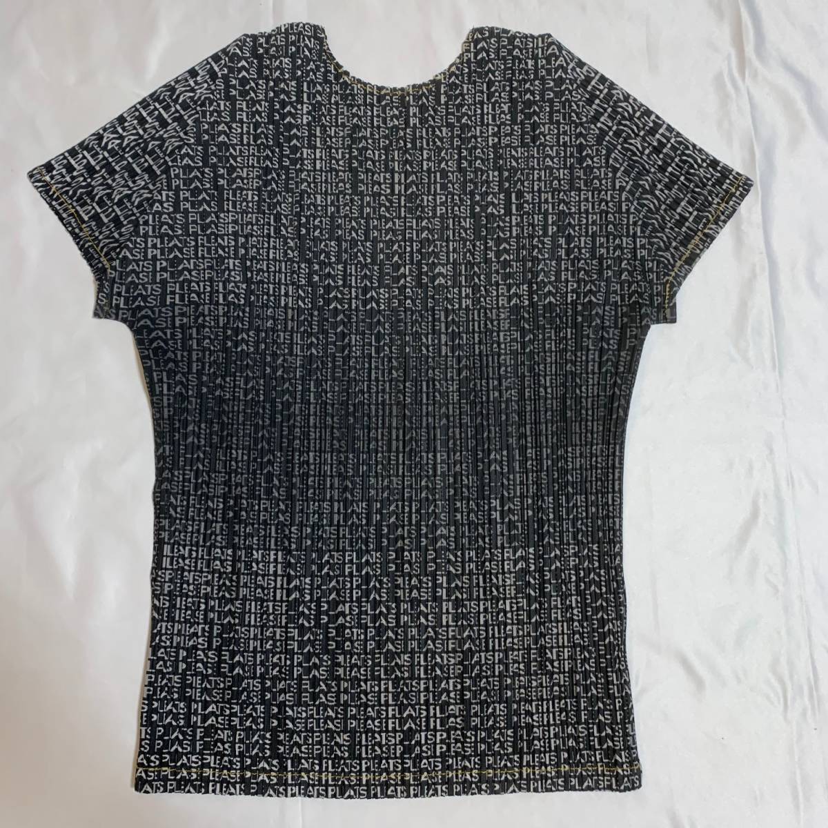PLEATS PLEASE プリーツプリーズ トップス カットソー Tシャツ