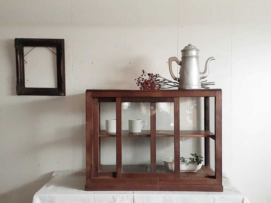 g282 小振り 古い木製ガラスケース 2段 卓上ショーケース 扉なし g282 小振り 古い木製ガラスケース 2段 卓上ショーケース 扉なし g282