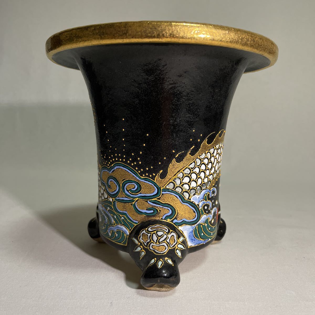 万年青鉢 楽焼鉢 錦鉢 蘭鉢 植木鉢 万年青 富貴蘭 東洋蘭 古典園芸 山野草 1 鉢 売買されたオークション情報 Yahooの商品情報をアーカイブ公開 オークファン Aucfan Com