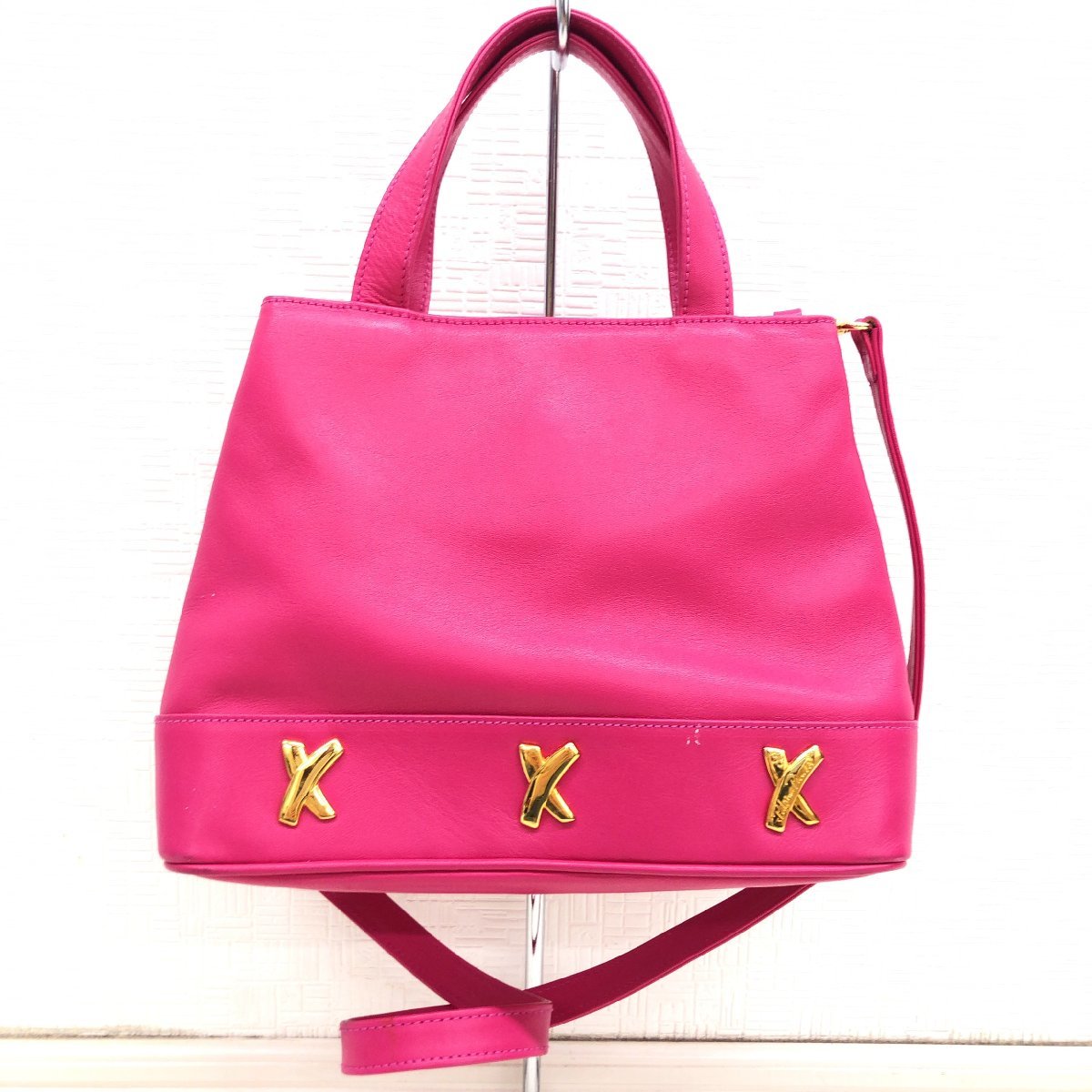 ○伊製 By Paloma Picasso パロマピカソ 本革 レザー ロゴ入り 