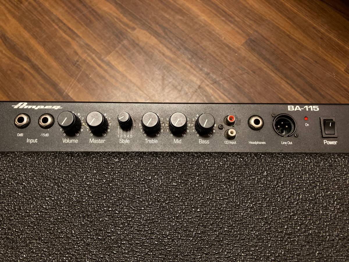 アンペグ Ampeg BA115 コンボアンプ ベースアンプ Bass アンペグ Ampeg BA115 コンボアンプ ベースアンプ Bass