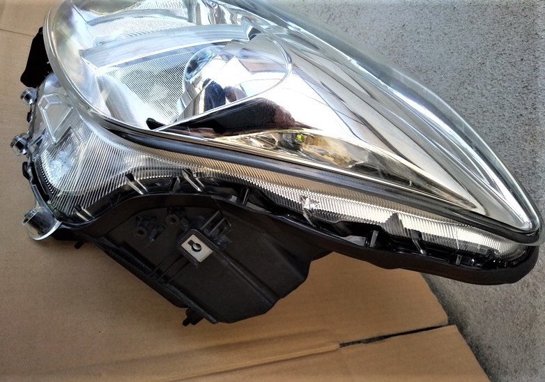 トヨタ GRS200 HID 左ヘッドライト STANLEY 81185-30C53 GRS200