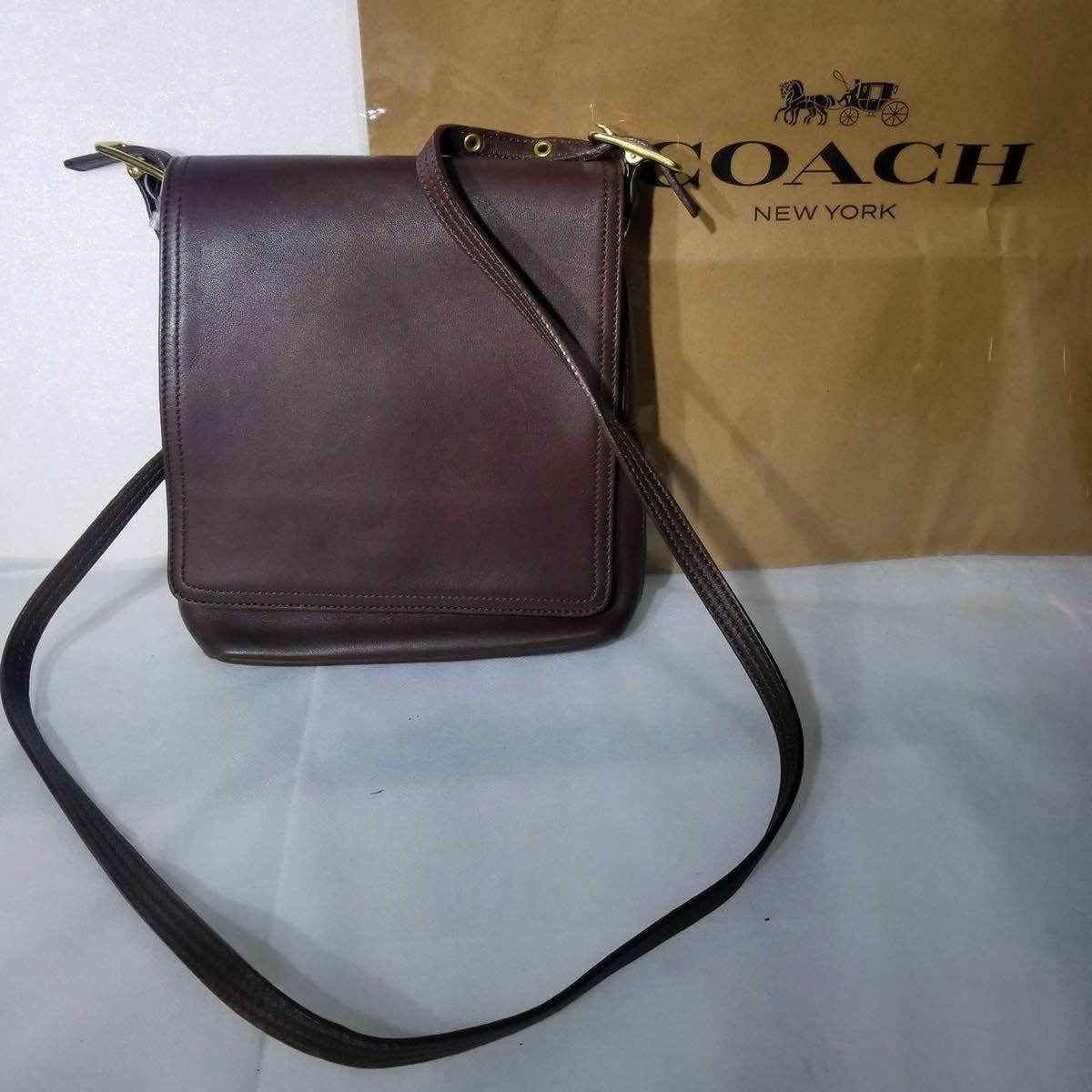 未使用に近い// brand(オールドCOACHコーチ )ダークブラウン レザー 