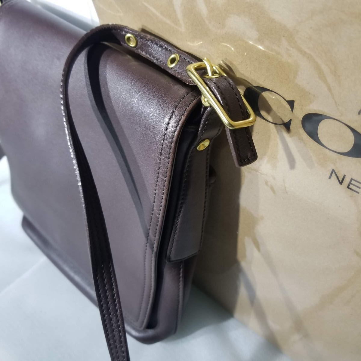 未使用に近い// brand(オールドCOACHコーチ )ダークブラウン レザー 