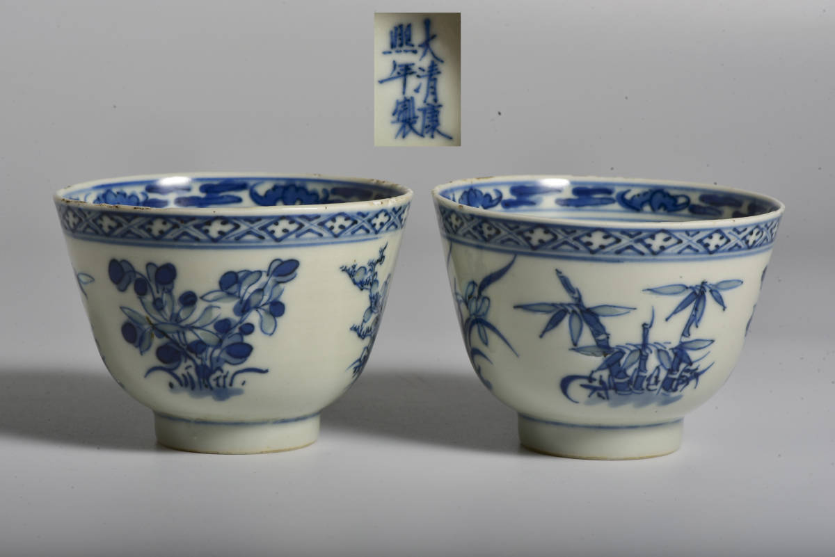 中国古美術品　清の早期　康熙　染付　青花風景筒瓶 H22.7×W7.9cm 合箱 雑貨】中国康熙年製染付茶壷 中国古美術品 清の早期