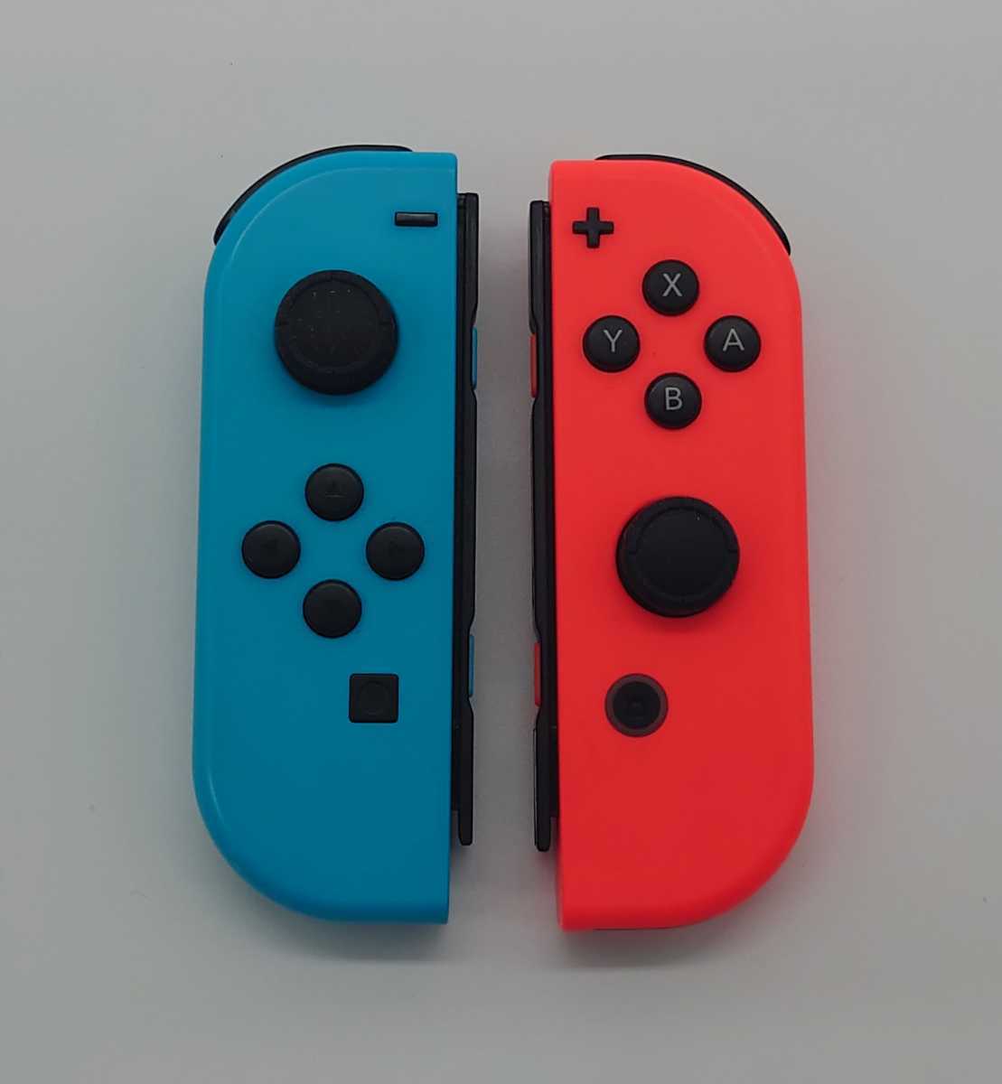 美品【動作確認済み】Nintendo Switch ジョイコン ニンテンドースイッチ コントローラー 任天堂 P26