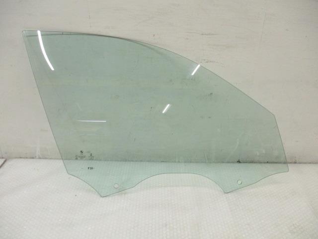 H27 BMW 3D20 F30 320d 右F ドア ガラス M540 176753 4395 BMW 3シリーズ LDA-3D20 ワゴン 右後 (43R-001735