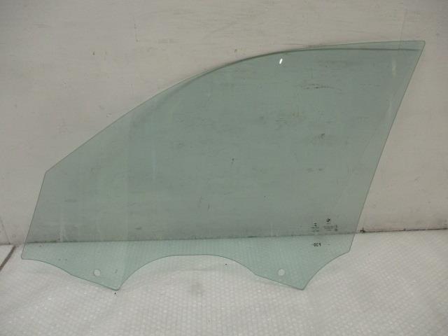 H27 BMW 3D20 F30 320d 右F ドア ガラス M540 176753 4395 BMW 3シリーズ LDA-3D20 ワゴン 右後 (43R-001735