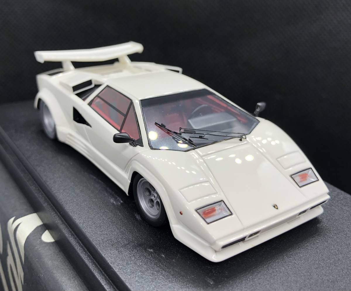 アイドロン 1/43 ランボルギーニ カウンタック LP500 1985 白 makeup 