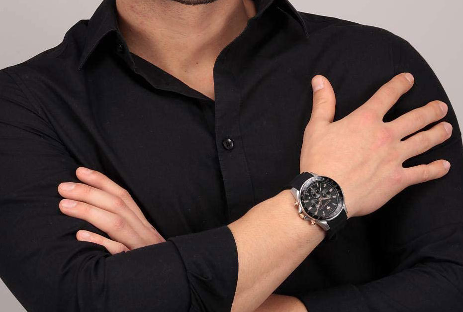 格安超特価】 ヤフオク! - マセラティ公式時計 ブラックフェイス 100m ...