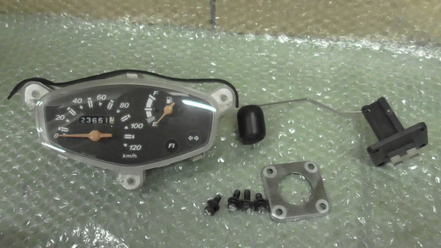 定番，本物保証 アドレスV125 CF4EA-150xxx の スピードメーター 1654572079(スズキ用)｜売買されたオークション情報、yahooの商品情報をアーカイブ公開 - オークファン スズキ用