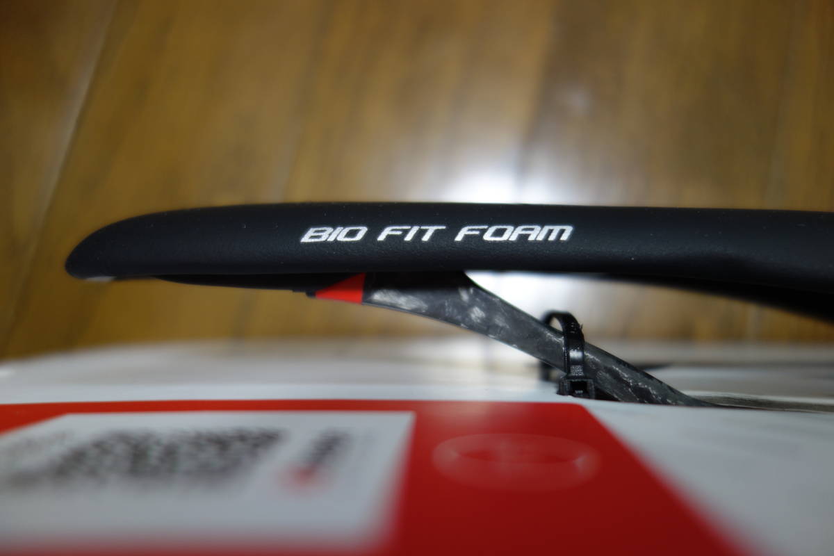 SLR セライタリア Kit Carbonio FLOW SELLE CARBONIO KIT ITALIA 135g