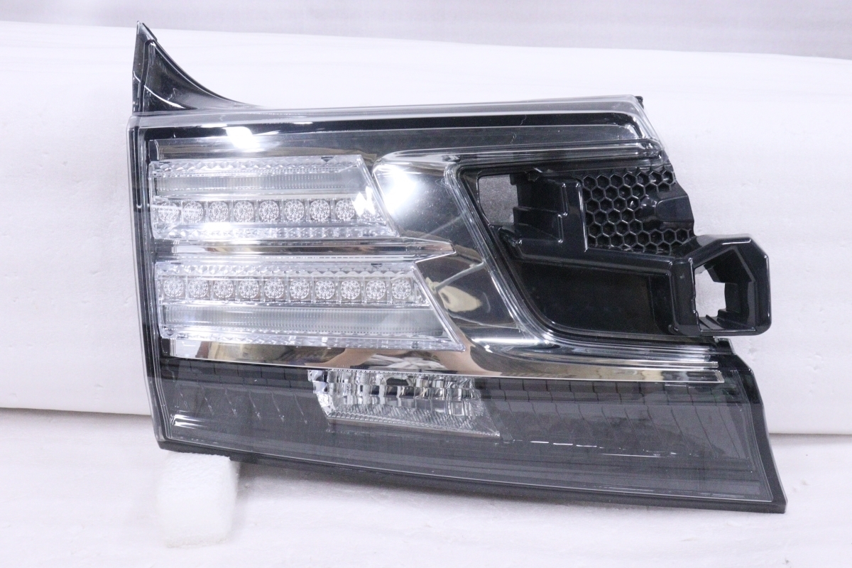 5625) トヨタ 純正 ACR50 50系 エスティマ 中期 後期 LED テールライト