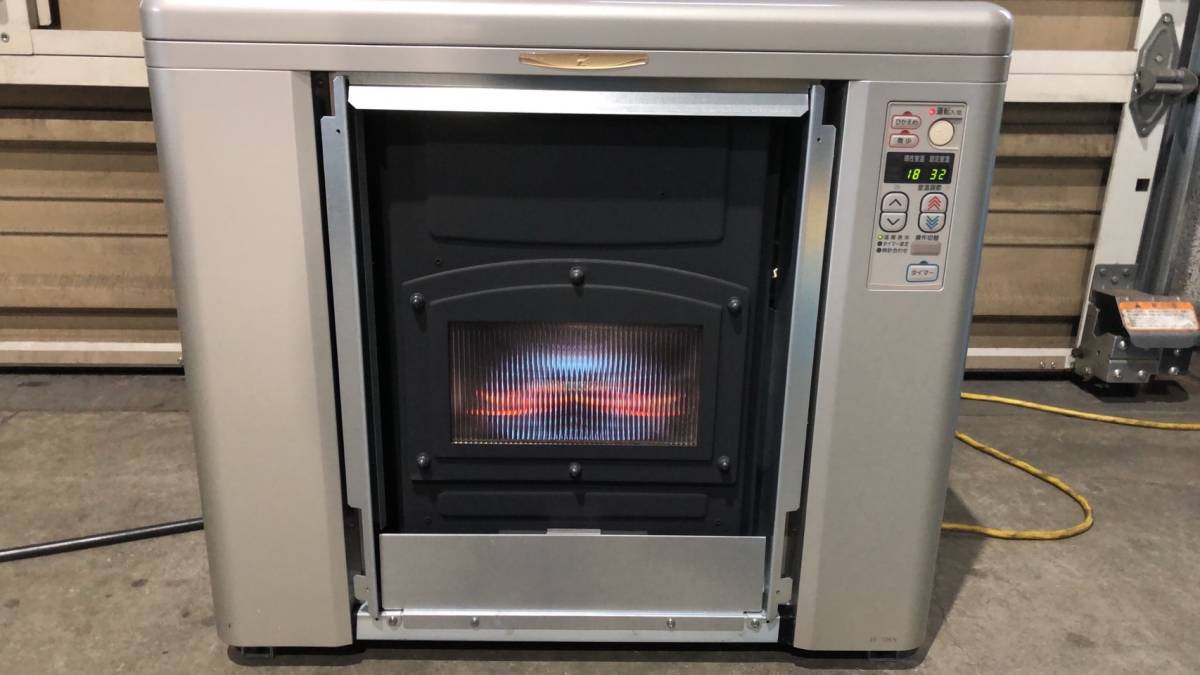 冷暖房、空調 札幌発 サンデン FFストーブ FF-70SX 2004年製 燃焼