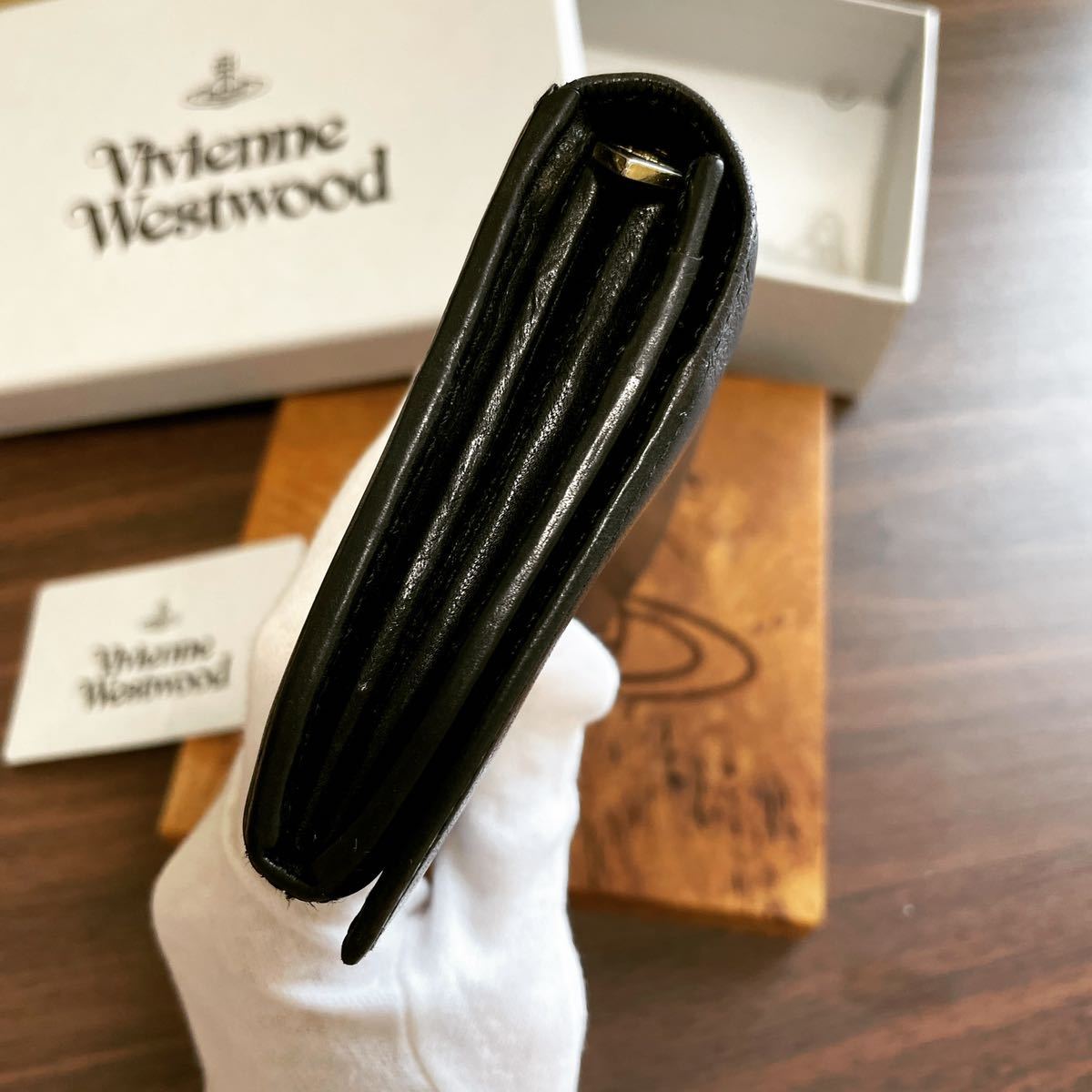 SALE VivienneWestwood ゴールドオーブ本革ブラック長財布 【公式通販】
