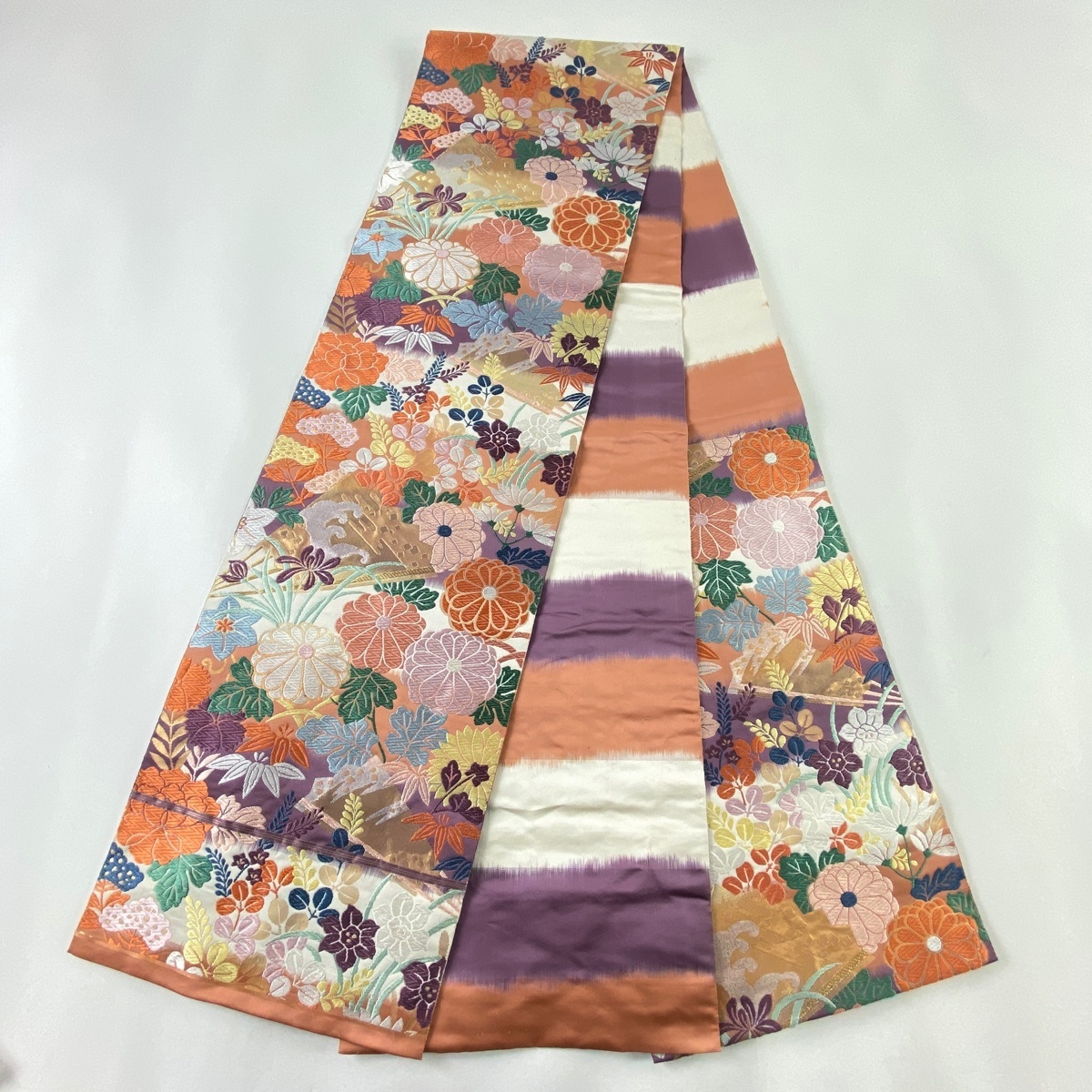 袋帯 秀品 菊 立花 唐織 箔 朱色 六通 正絹 【中古】 袋帯