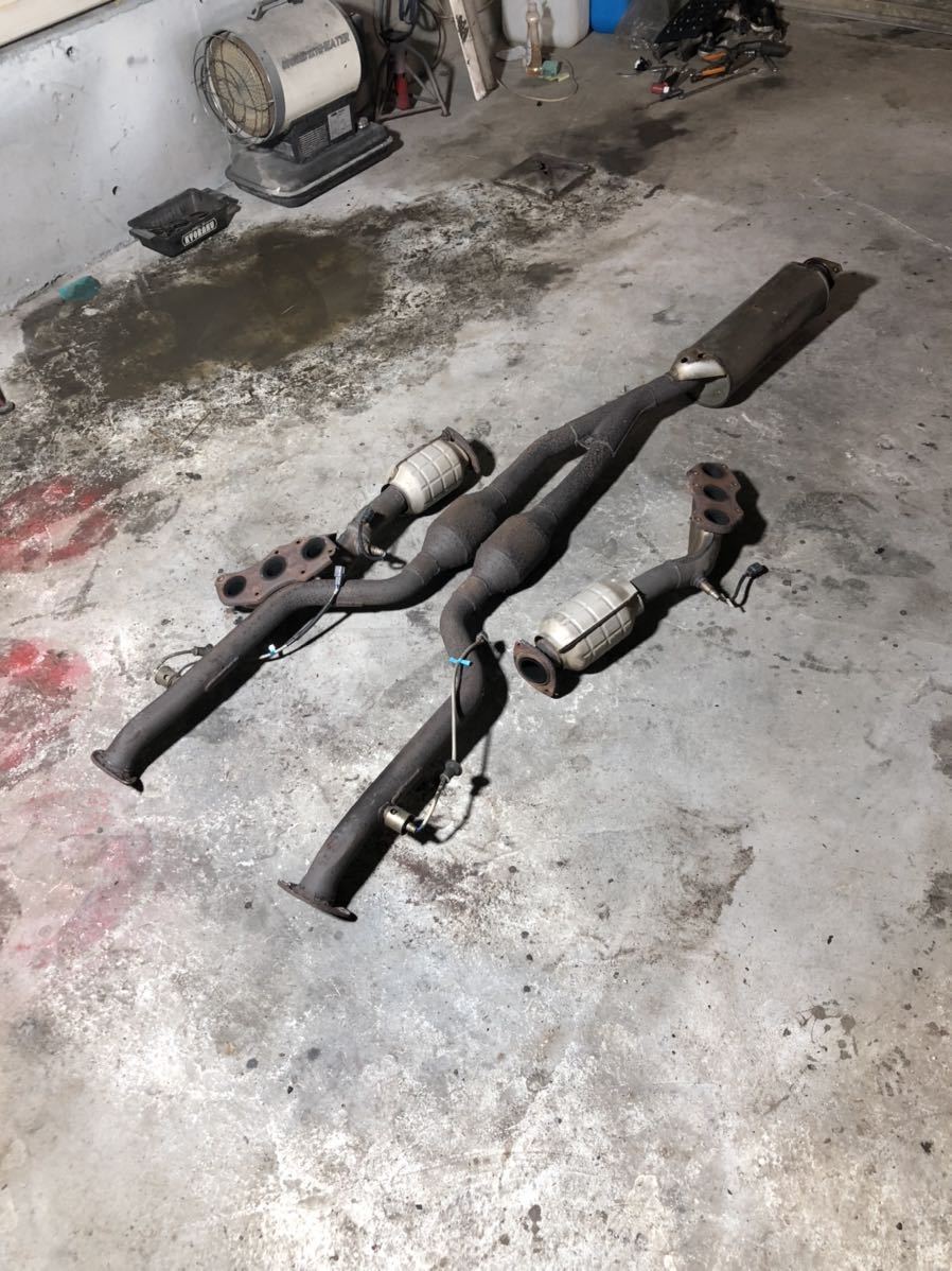 トヨタ クラウン GRS182 素材用触媒 キャタライザー 触媒