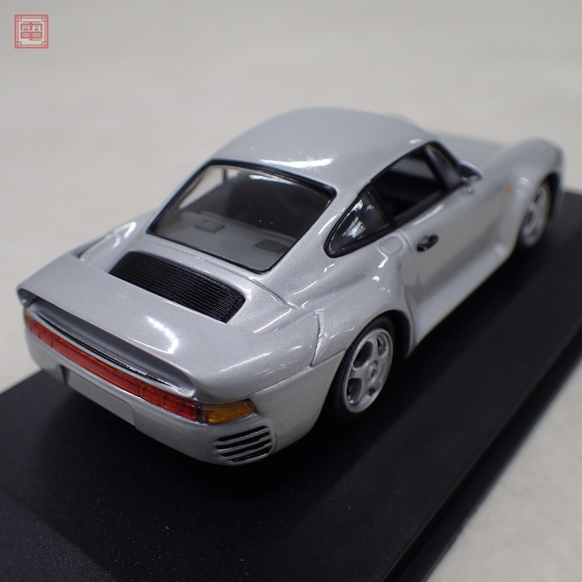 ★Porsche特注 1/43 PMA ポルシェ959 クロームメッキ(木製台座)