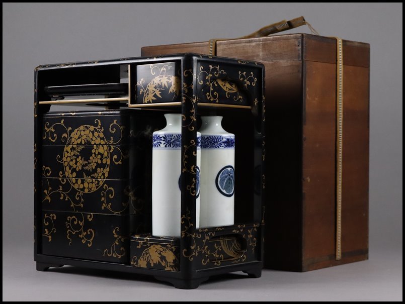 時代漆器 黒漆金蒔絵 花車文 一段重箱 箱付 梨地 漆塗 菓子器 骨董 古美術 高級漆器 時代木造 漆塗梨子地 唐草文丸花図金蒔絵 野弁当 提重箱 盆