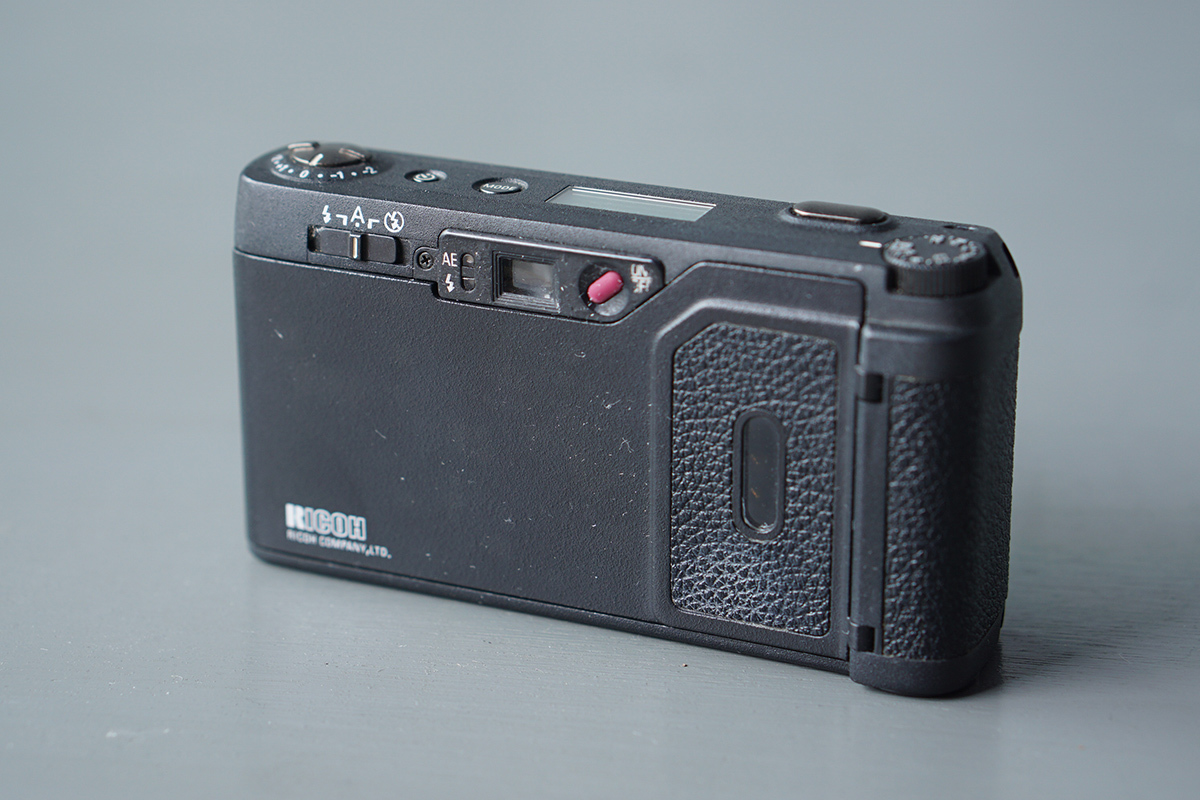 RICOH GR1s 28mm F2.8 コンパクトフィルムカメラ 中古品 MC-1B付