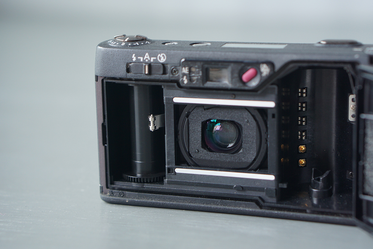 RICOH GR1s 28mm F2.8 コンパクトフィルムカメラ 中古品 MC-1B付