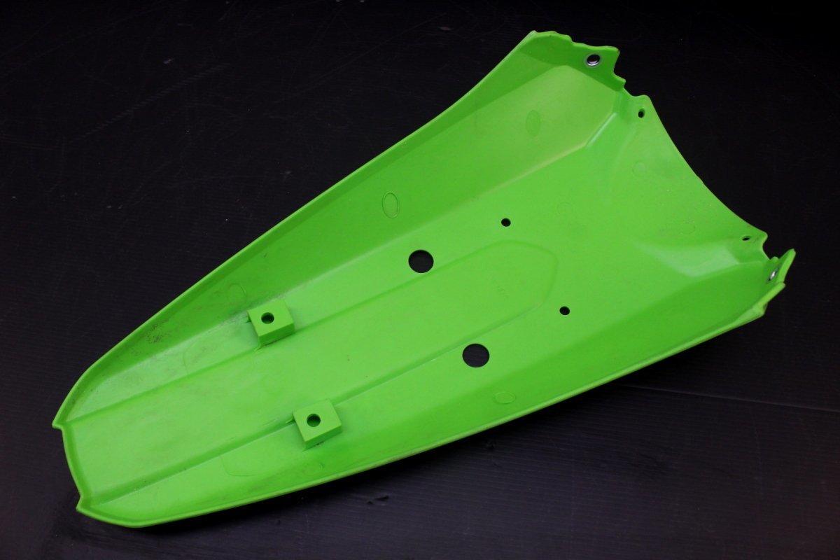 み　まとめ売り K10600 カワサキ Dトラッカー リアフェンダー 緑 35022-0014 | FTMASK.RU