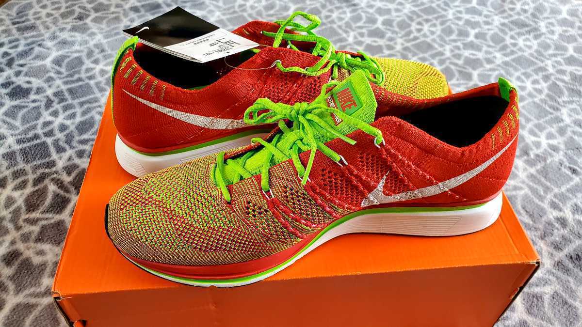 未使用タグ付き NIKEナイキ NIKE FLYKNIT TRAINER+ ナイキ　フライニット トレーナー+　532984 カラー631赤緑 サイズ9.5　27.5cm nike AIR NIKE ナイキ FLYKNIT タグ付き 貴重！新品未使用タグ付 26.5cm