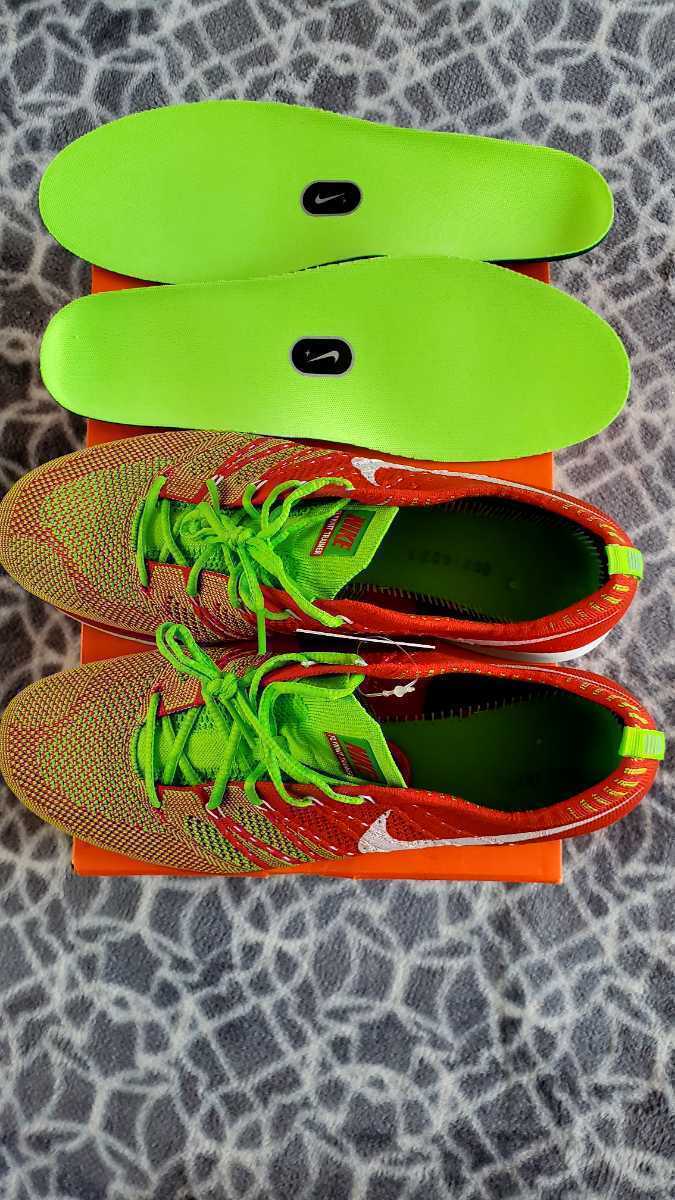 未使用タグ付き NIKEナイキ NIKE FLYKNIT TRAINER+ ナイキ　フライニット トレーナー+　532984 カラー631赤緑 サイズ9.5　27.5cm nike AIR NIKE ナイキ FLYKNIT タグ付き 貴重！新品未使用タグ付 26.5cm