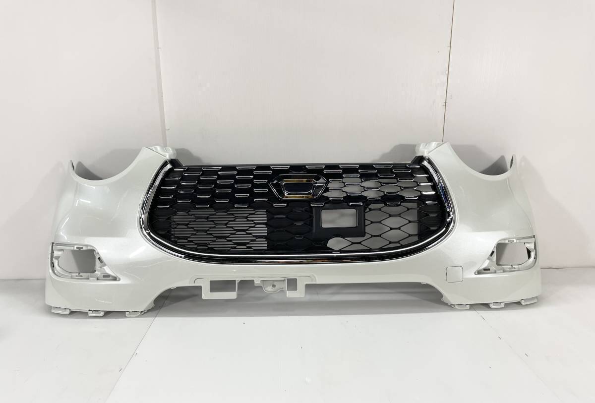  ダイハツ キャストスタイル LA250S LA260S 純正 フロントバンパー グリル付 ホワイトパール 52119-B2E80 9(フロント)｜売買されたオークション情報、yahooの商品情報をアーカイブ公開 - オークファン ダイハツ用