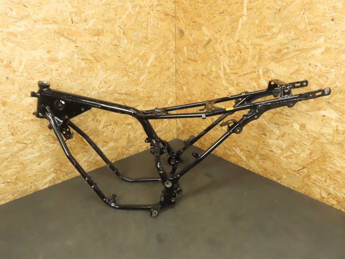 1982年 CBX550F PC04 逆車 通関書付きメインフレーム【280L】 CBX550F