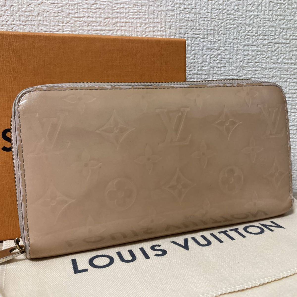 お得，新品 ルイヴィトン モノグラム ヴェルニ ジッピーウォレット ローズアンジェリーク 財布 長財布 ダミエ エピ タイガ アンプラント(ヴェルニライン)｜売買されたオークション情報、yahooの商品情 服飾小物