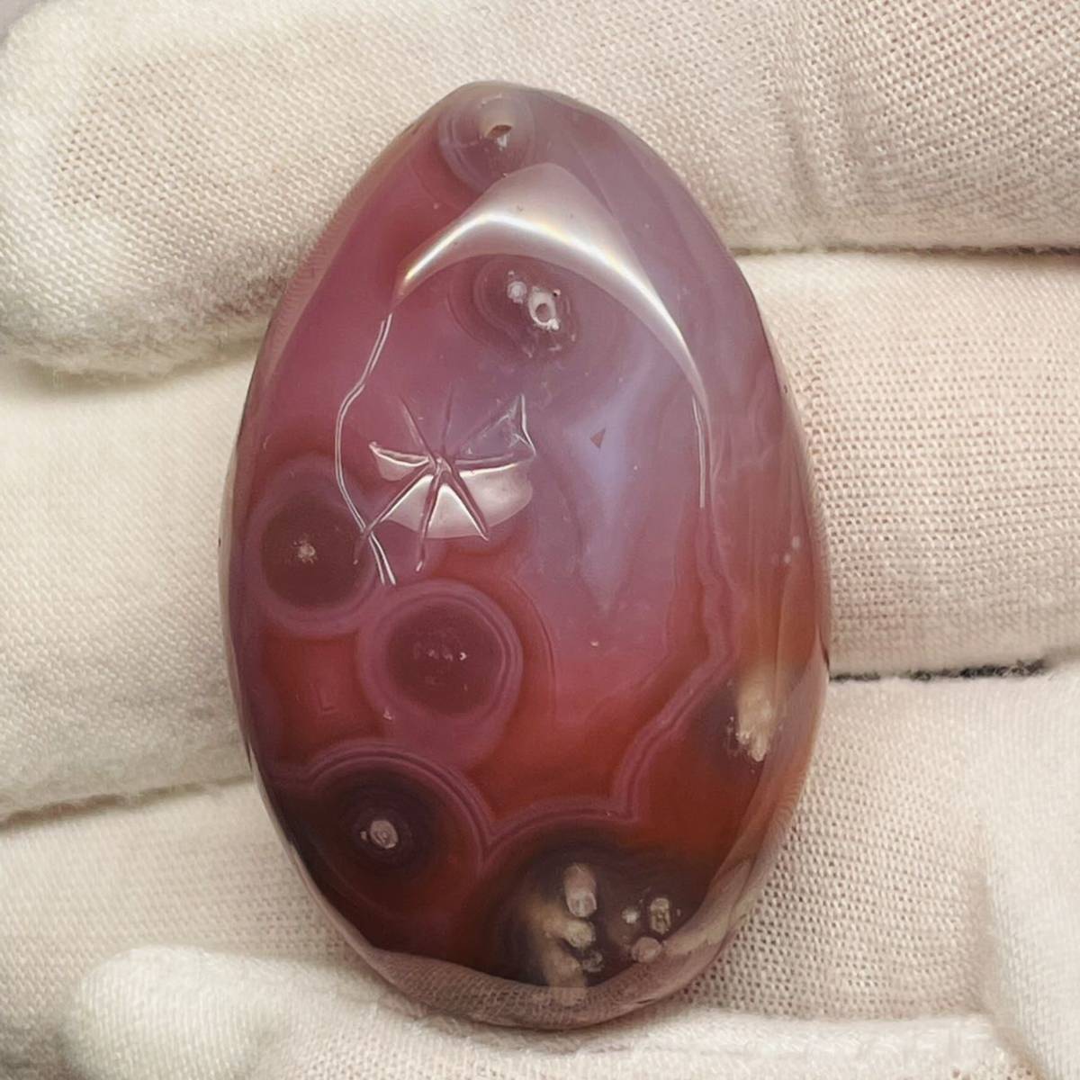 置物 天然瑪瑙 メノウ彫刻 提げ物 ヌード 半貴石 細密彫刻 春画 女性器