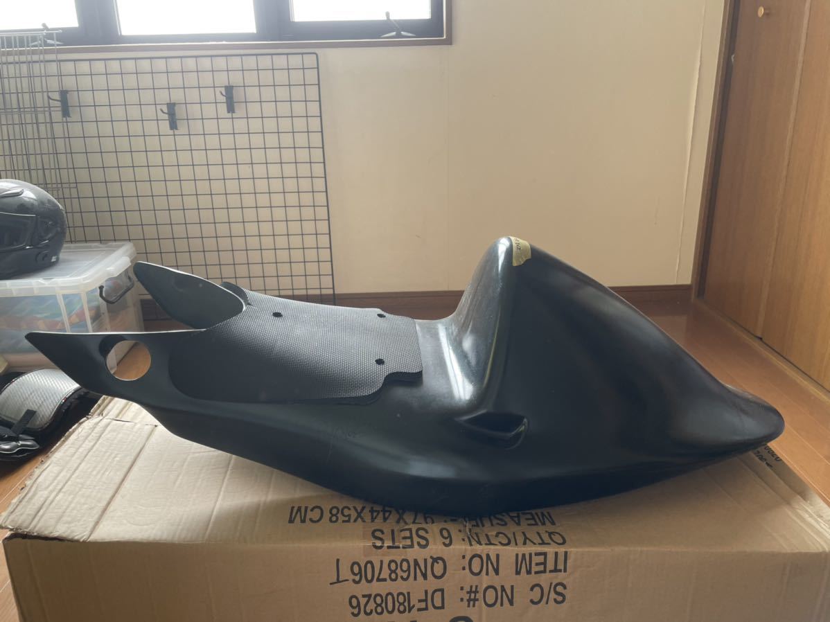 zxr250 シングルシートカウル 流用 シートカウル zxr400 nsr250