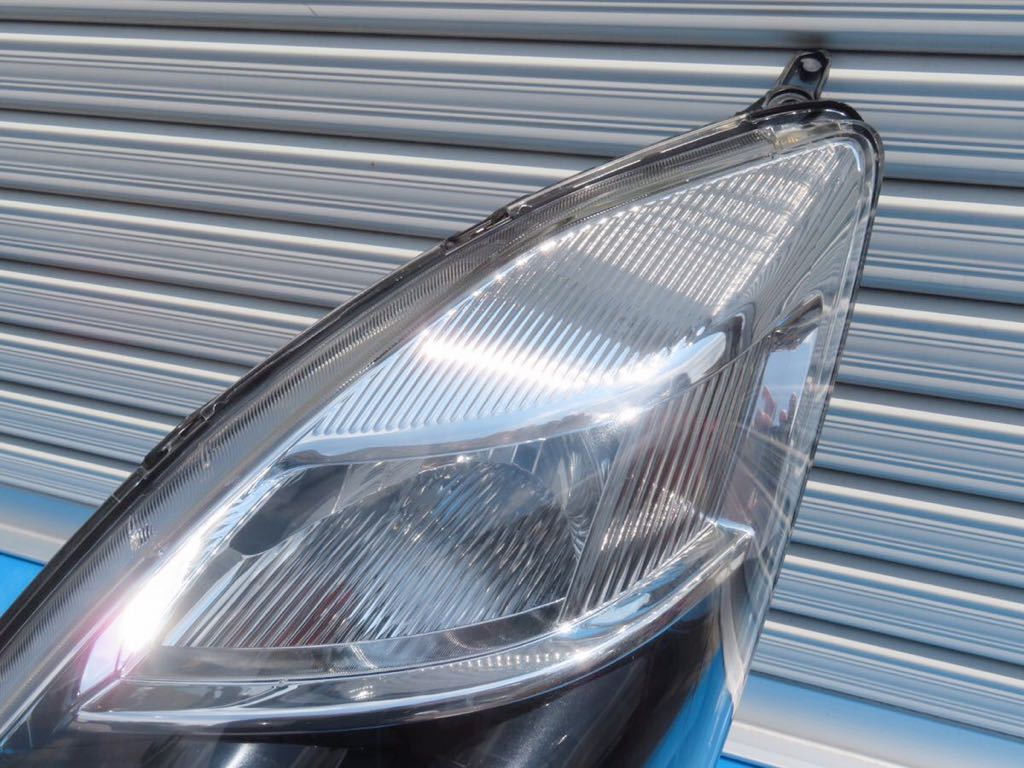 アイシス 純正 ヘッドライト HID 右左セット KOITO 44-72