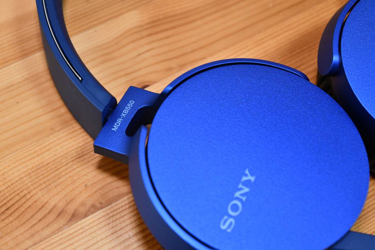 SONY MDR-XB550AP(L) BLUE （MDRXB550APB by Sony Canada - MDR 