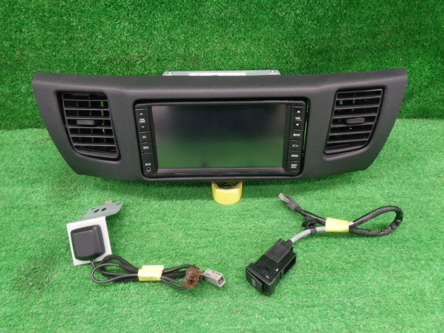 高品質，得価 L175S L185S ムーヴ ムーブ カスタム オーディオ パネル 純正 clarion ナビ 86100-B2110 地図 2012年 CD ワンセグ 地デジ SD AUX USB ipod(トヨタ、ダイハツ)｜売買されたオークション情報、yahooの商品情報を トヨタ、ダイハツ