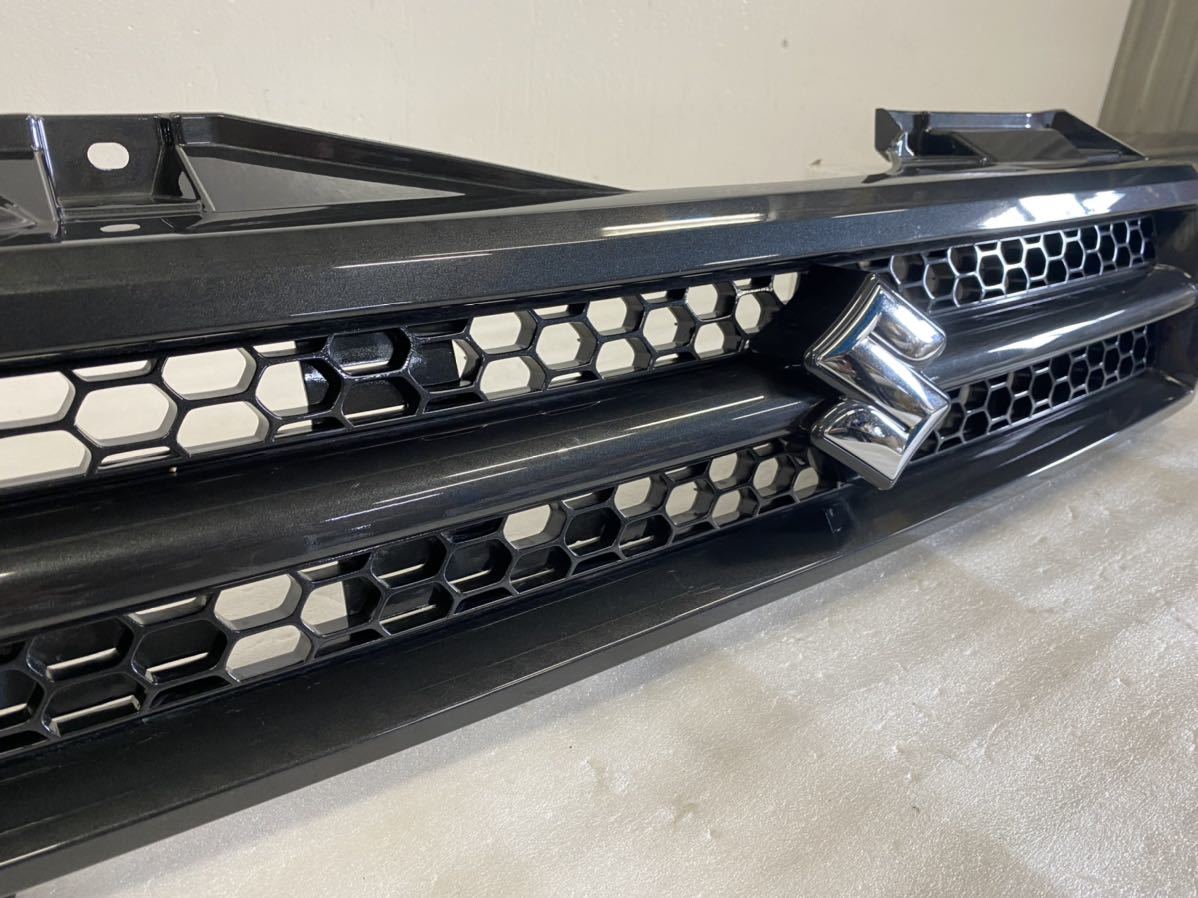4j13 【良品】 ジムニー JB23W 純正 グリル 72111-76J0 ジムニー 純正