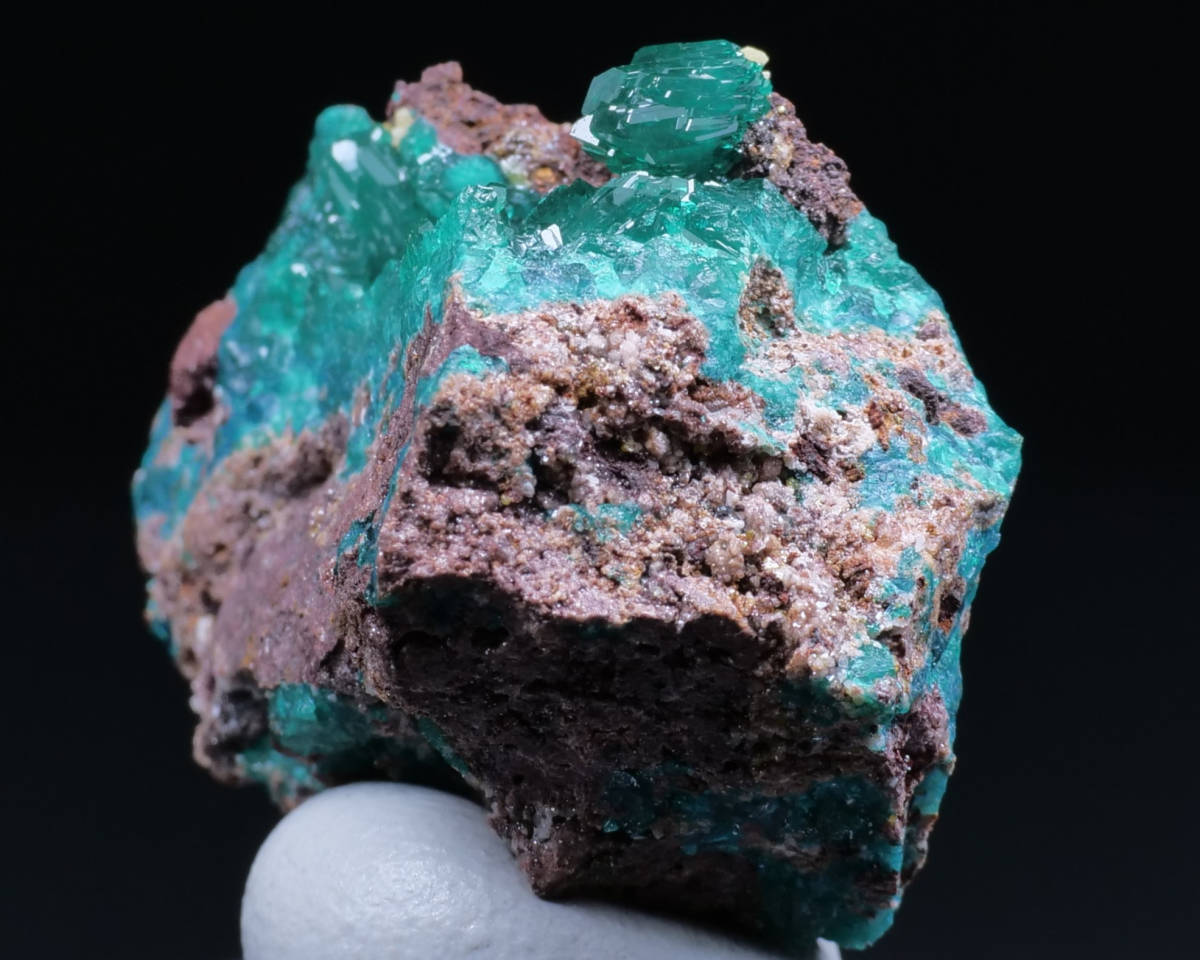 鉱物 標本 翠銅鉱 結晶 原石】コンゴ ダイオプテーズ