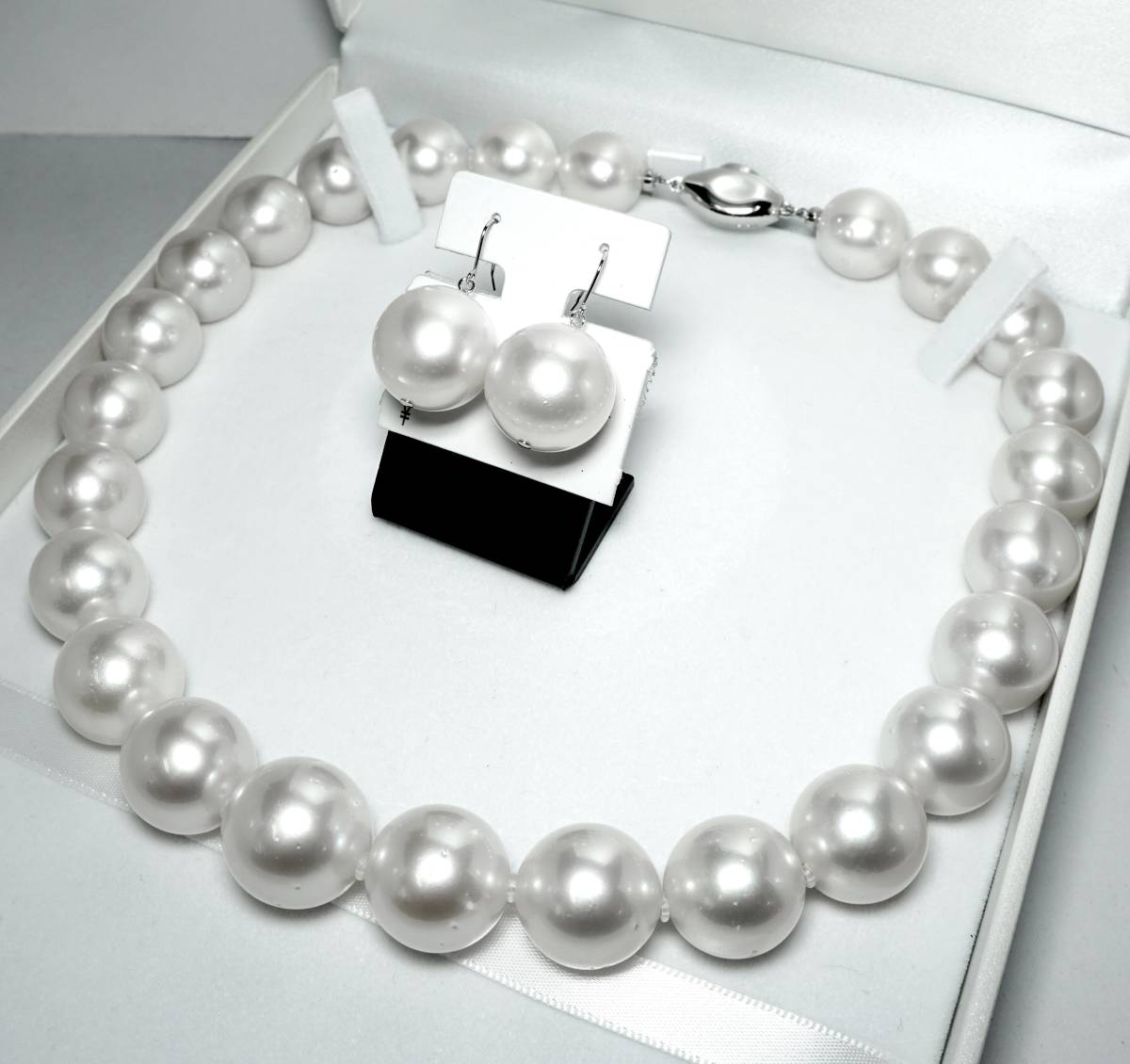 注目！定価90万！ U○新品自社製作 天然南洋白蝶パール 最高級 大珠