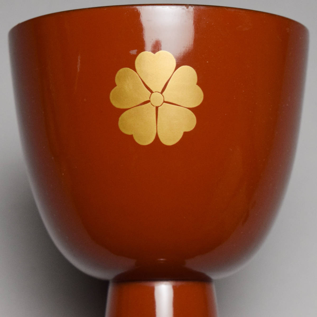 八八八】朱塗 蒔絵 鼓花生 ◇平安喜巧堂蝶文箱付 茶道具 花器 花瓶