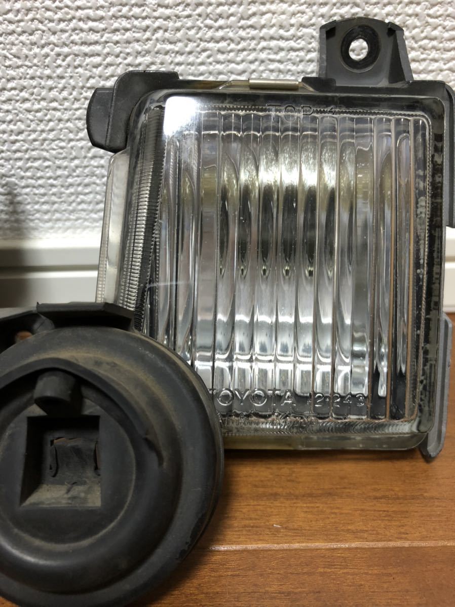 AE86 後期カローラレビン用純正フォグランプ！ハチロク LEVIN トヨタ