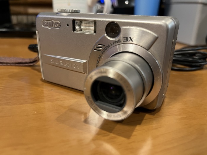HOT，SALE レアデジカメ 名機 三洋 DSC-MZ3 完動品(三洋)｜売買されたオークション情報、yahooの商品情報をアーカイブ公開 - オークファン 三洋