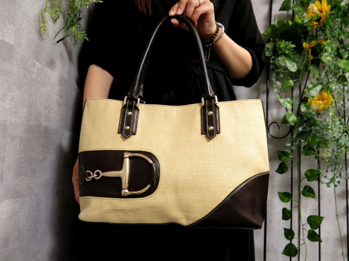 Vintage GUCCI A4収納 レザー トートバッグ 刻印金具 金黒 GUCCI 