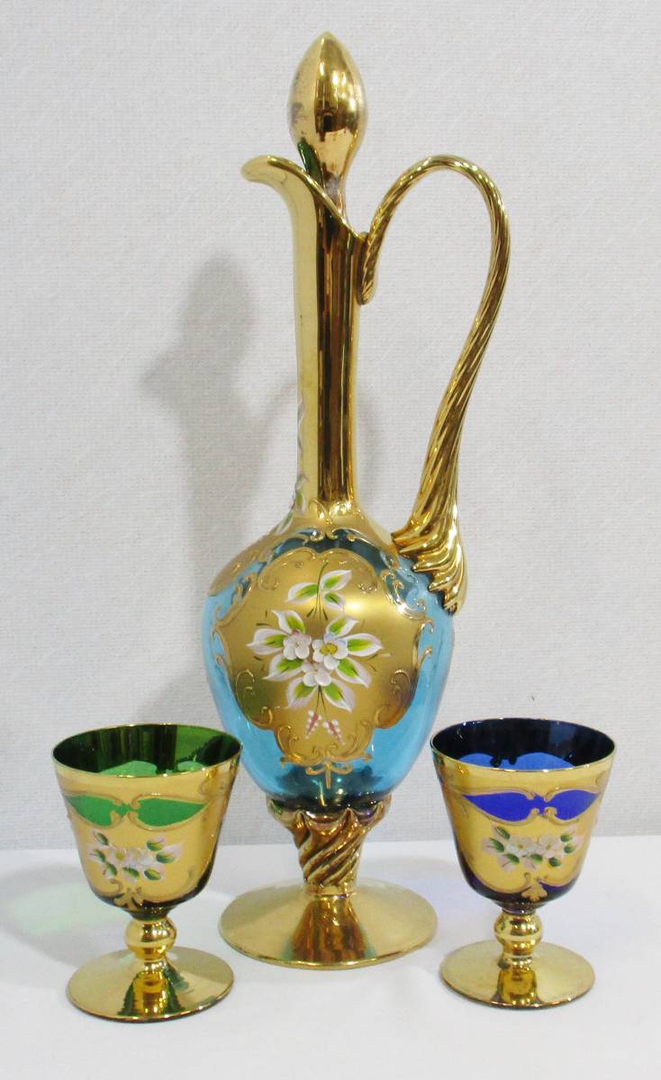 格安,正規品 《ジャムルK》ko8-1 ◆送料無料◆Venezian Glass ベネチアンガラス 3点 まとめ ワイングラス 水差し デキャンタ 金彩 花文 高級 イタリア製
