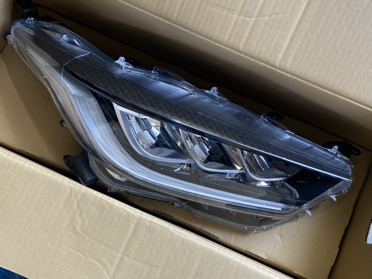 中古　ヤリス　右ヘッドライト トヨタ ヤリス LED ヘッドライト 右 中古 ヤリス 2026年最新Yahoo